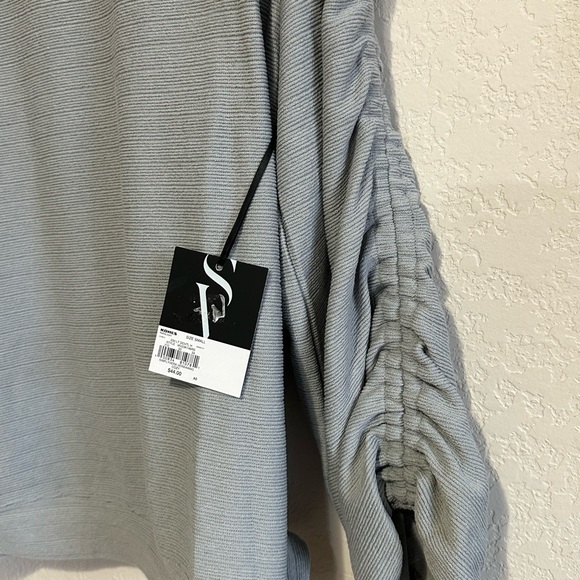 Simply Vera shirt size small - Picture 6 of 6